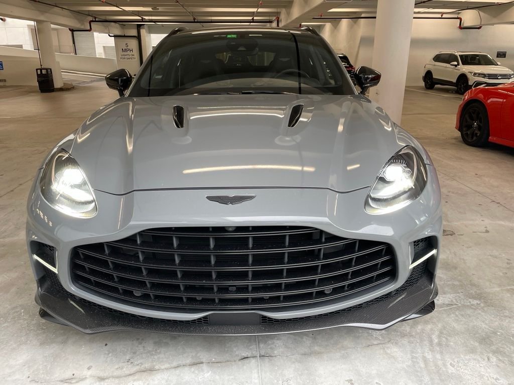 aston martin dbx 2023 SD7VUJBW9PTV08333 image aston martin dbx 2023 SD7VUJBW9PTV08333 image